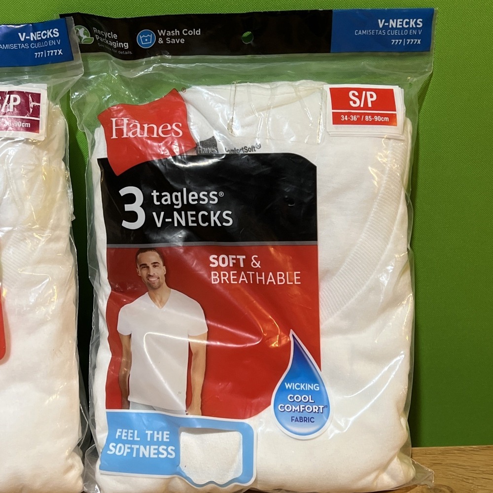 Lot Of 2 Hanes Men's 3 Pack V-Neck T-Shirt Tagless Short Sleeve Cotton Small - Picture 3 of 9